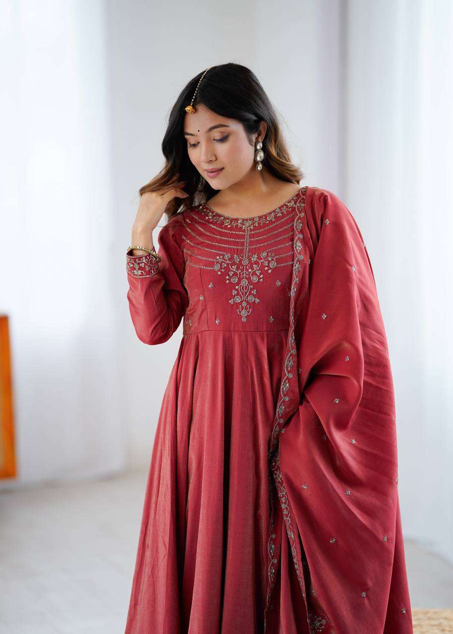 Womens Pure Romansilk Chanderi Embroidered Anarkali Kurti With Dupatta & Pant Set - Image 3